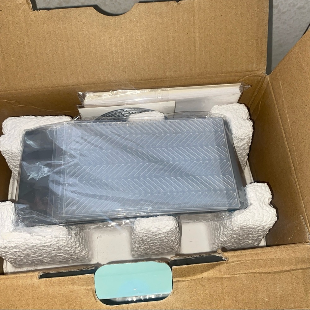 We R Memory Keepers Mini Evolution Machine NEW OPEN BOX - Picture 5 of 8